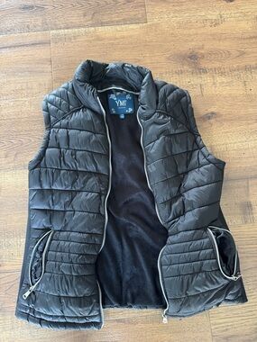 YMI Black Quilted Puffer Vest with Zip Front